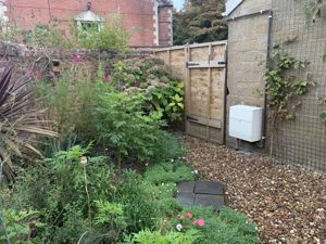 Photo 18- click for photo gallery